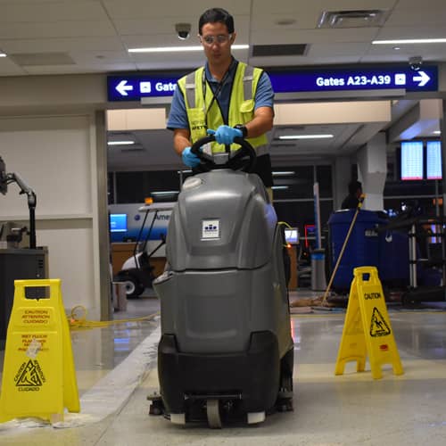 Cleaning Airport Riding Scrubber