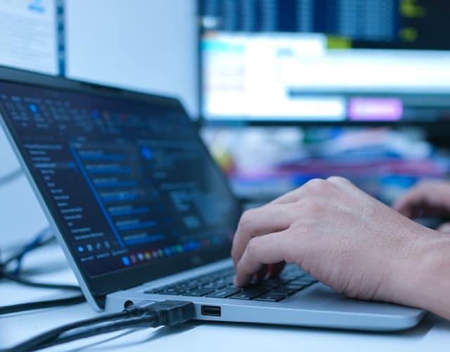 Programmer Data Configuration Laptop