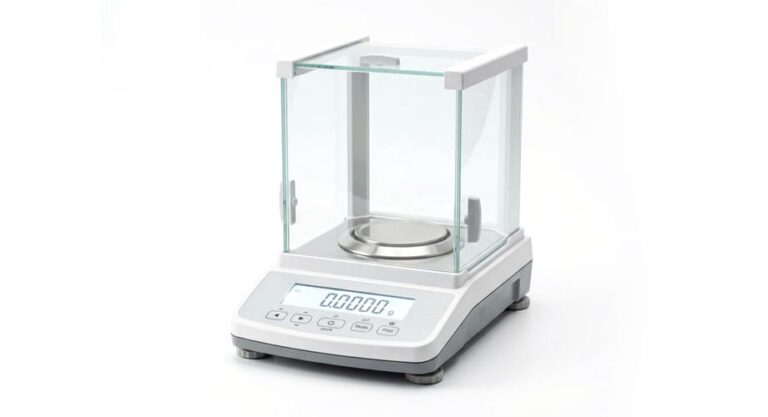 Balances Scales